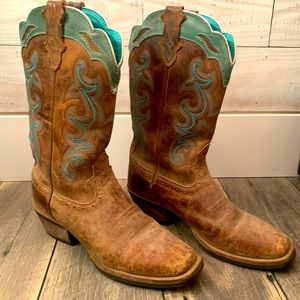 Justin Cowgirl Boots